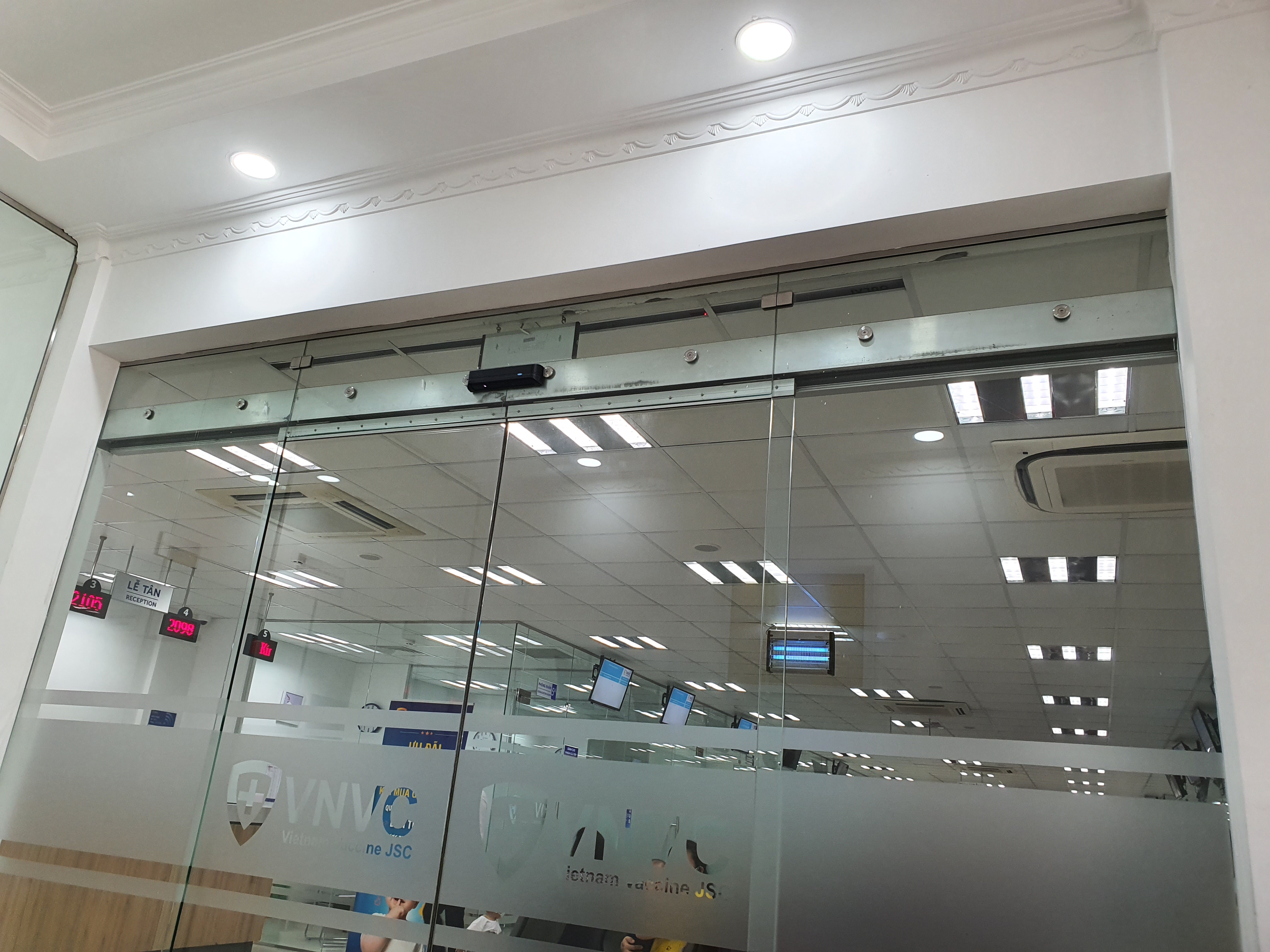 thanh lý cửa trượt tự động cũ