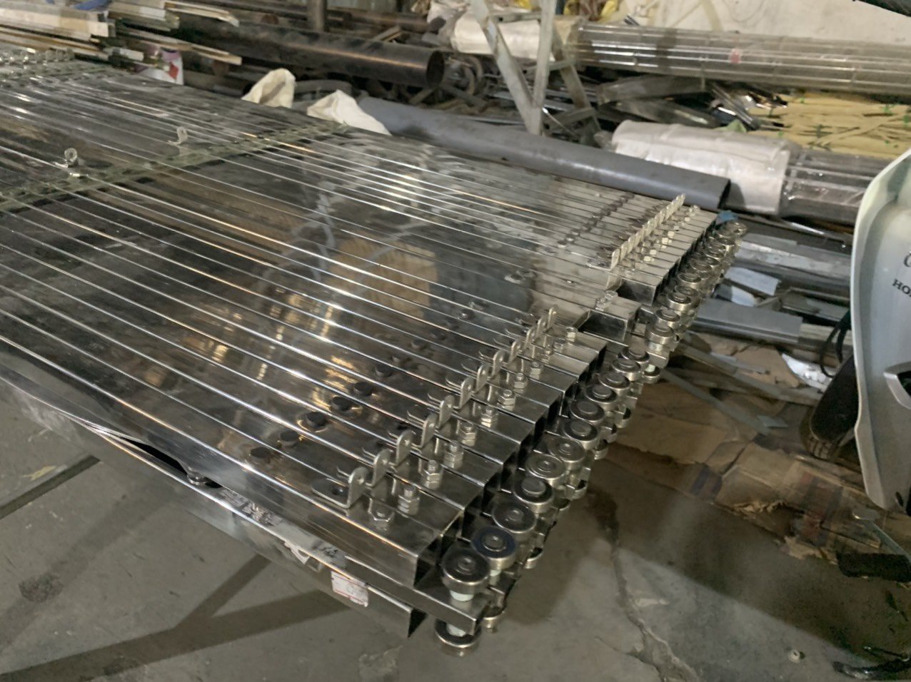 cua keo inox 304